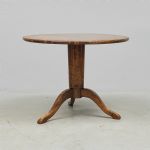 1382 4347 PEDESTAL TABLE